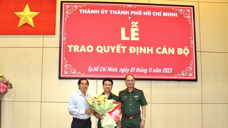 Thành ủy TPHCM trao quyết định cán bộ tại quận Gò Vấp