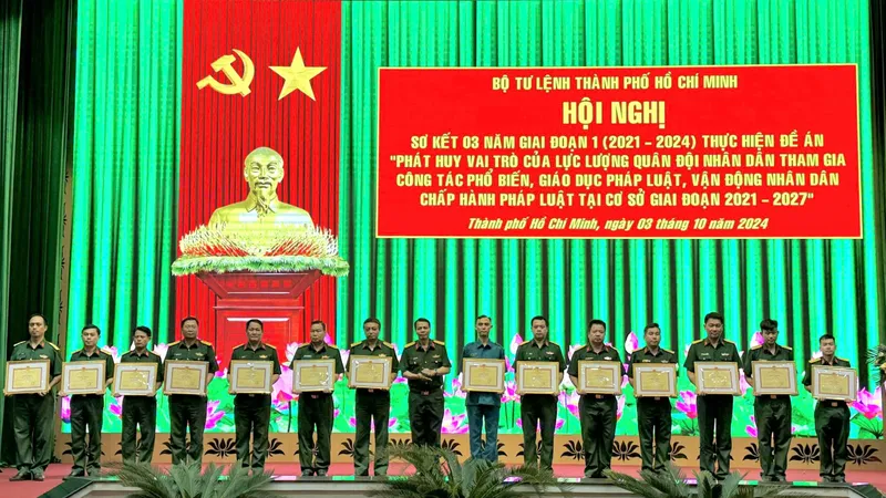 Lực lượng vũ trang TPHCM thực hiện hiệu quả Đề án 1371