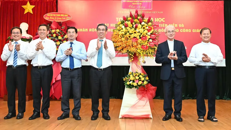 Ủy ban Đoàn kết Công giáo Việt Nam gặp mặt mừng Lễ Chúa Giáng sinh năm 2024