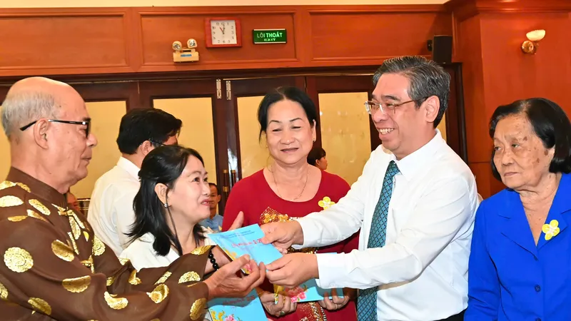 Đồng bào dân tộc thiểu số tích cực tham gia phong trào thi đua yêu nước