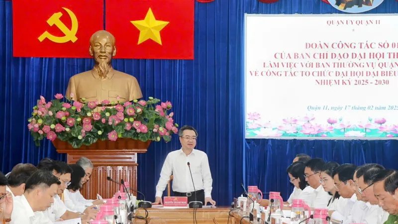 Xây dựng văn kiện đại hội từ quan điểm và những giải pháp mới, sát với tình hình thực tiễn
