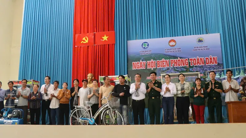 Nhiều hoạt động ý nghĩa tại Ngày hội Biên phòng toàn dân năm 2025