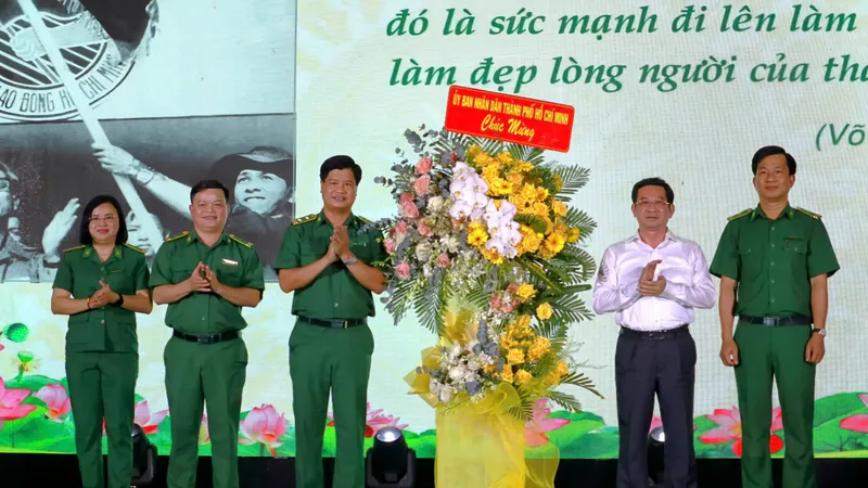 Truyền thống 49 năm Thanh niên xung phong TPHCM: "Đồng đội một thời và mãi mãi"