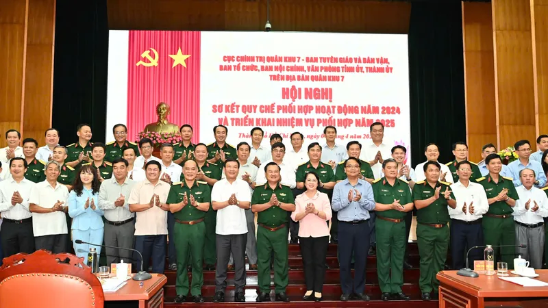 Tăng cường phối hợp trong nhiệm vụ quân sự, quốc phòng địa phương