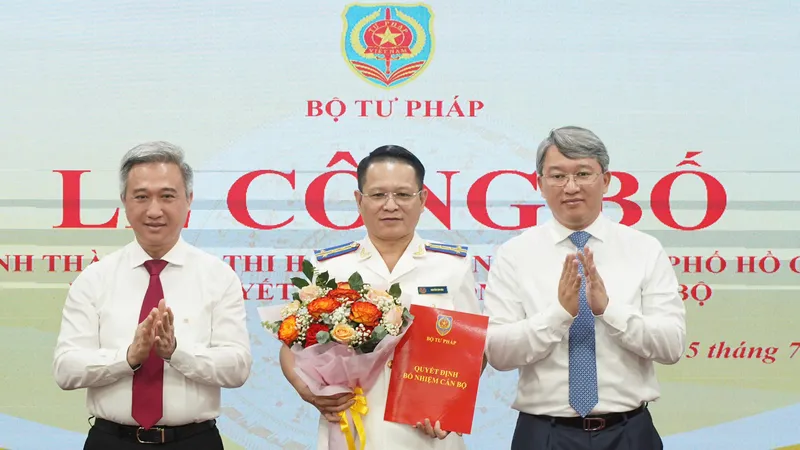 Công bố thành lập THADS TPHCM và trao quyết định cán bộ