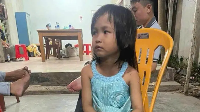 TPHCM: Bé gái đi lạc một tuần chưa có người thân đến nhận