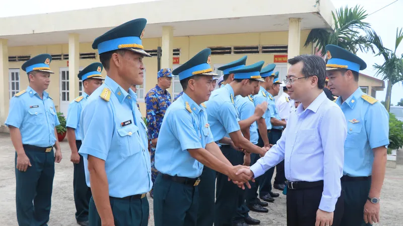 TPHCM tri ân người có công, lực lượng vũ trang tại Côn Đảo dịp 27-7