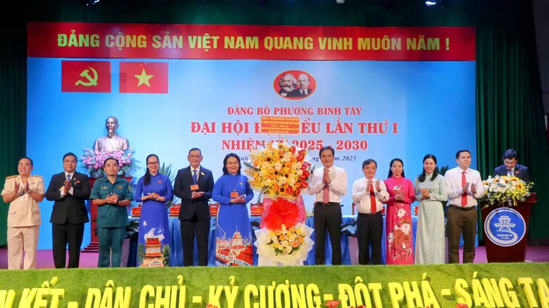 Phường Bình Tây (TPHCM) ưu tiên phát triển các ngành dịch vụ có giá trị gia tăng cao