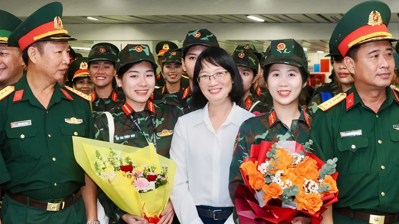 TPHCM chào đón lực lượng hoàn thành nhiệm vụ A80 trở về
