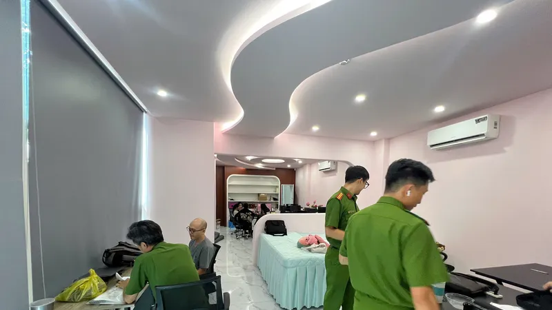 Khởi tố nhóm đối tượng hoạt động thẩm mỹ chui