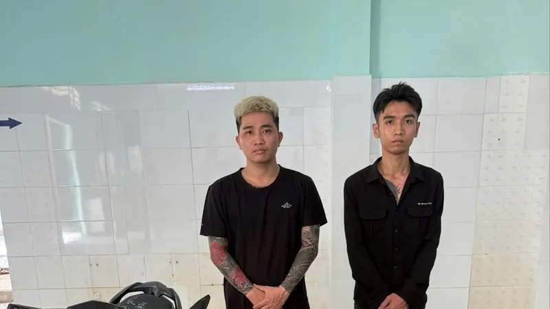 TPHCM: Bắt khẩn cấp 2 TikToker dàn dựng clip phản cảm, gây rối trật tự công cộng