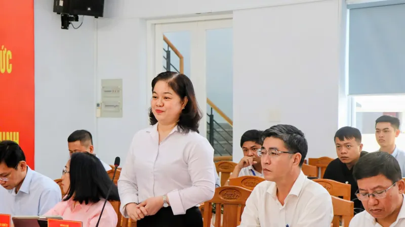 Đề xuất chuyển công chức đối với nhân sự không chuyên trách có năng lực