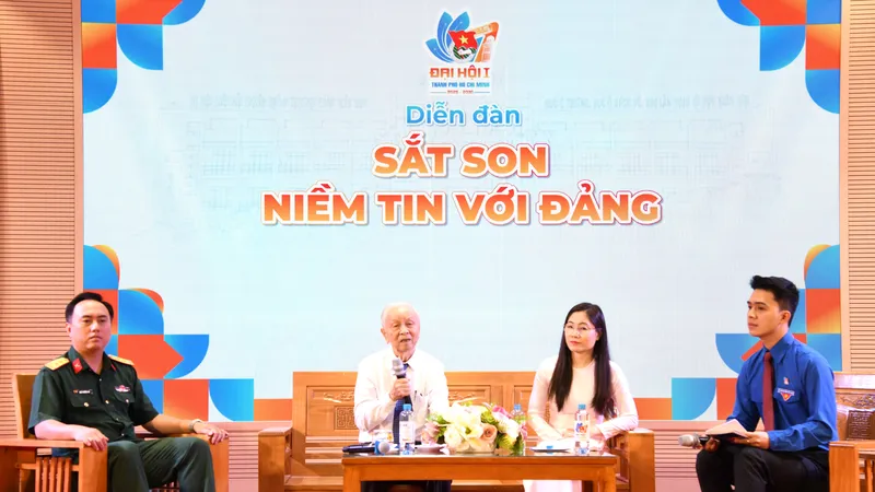 Các đại biểu trao đổi tại tọa đàm