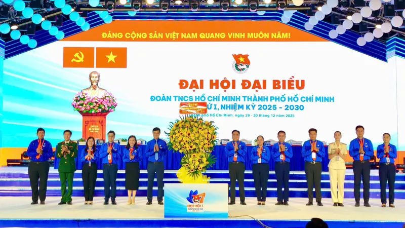 Tuổi trẻ góp sức dựng xây TPHCM văn minh, hiện đại, nghĩa tình