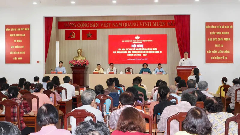 Cử tri kiến nghị tăng đầu tư bệnh viện, trường học