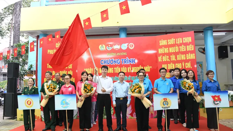 Phường An Đông ra quân các đội hình hỗ trợ công tác bầu cử