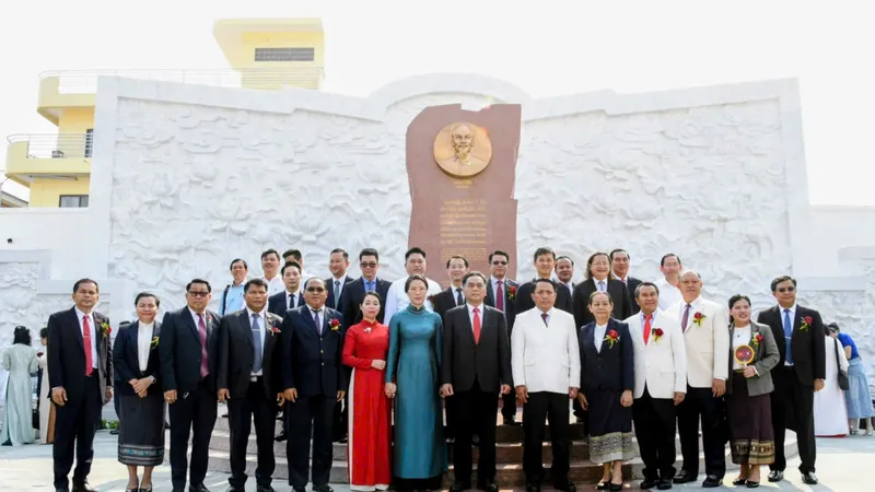 Thúc đẩy hơn nữa quan hệ hữu nghị, hợp tác giữa TPHCM với tỉnh Savannakhet (Lào) và Thủ đô Bangkok (Thái Lan)