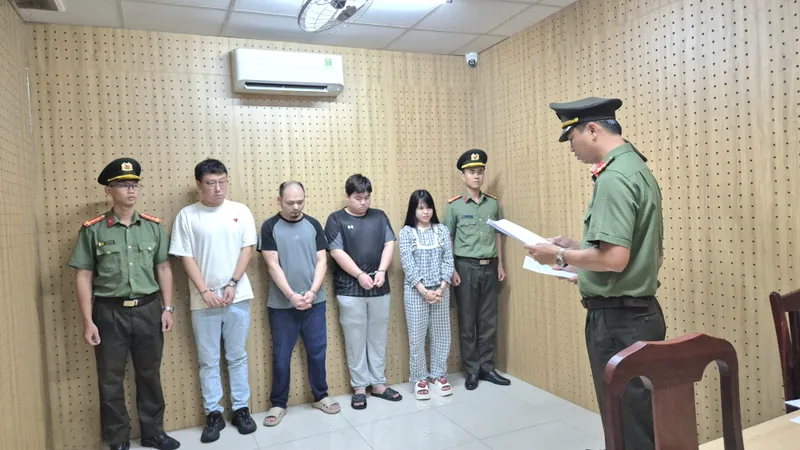 Công an TPHCM xử lý nghiêm hành vi tổ chức cho người nước ngoài cư trú trái phép