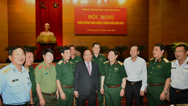 Thủ tướng Nguyễn Xuân Phúc dự hội nghị Quân chính toàn quân. Ảnh: VGP