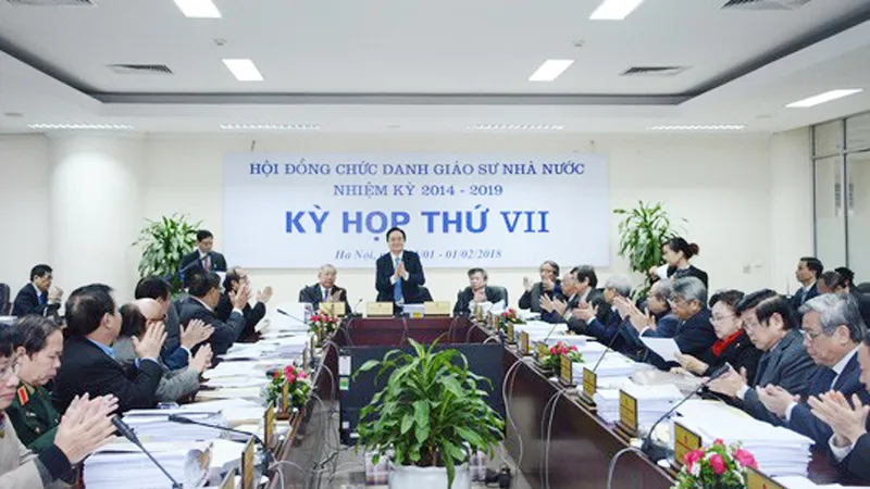Xem xét lại 129 hồ sơ GS- PGS, trong đó có Bộ trưởng Bộ Y tế