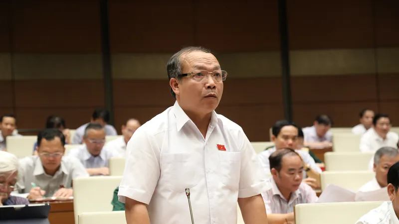 Phẫn nộ "đất vàng, đất bạc" rơi vào tay các "doanh nghiệp bạch tuộc"