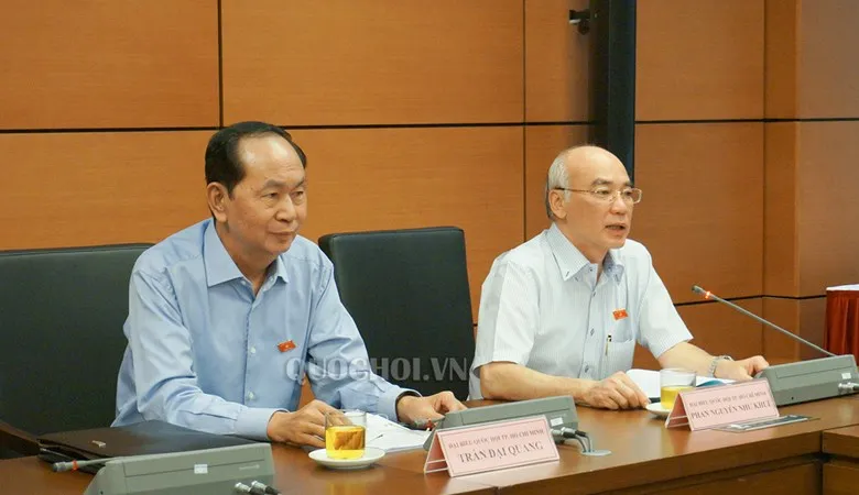 Chủ tịch nước Trần Đại Quang dự thảo luận tổ chiều 7-6