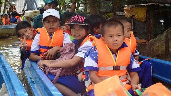 Gần 23,4 triệu học sinh, sinh viên chính thức bước vào năm học mới ​