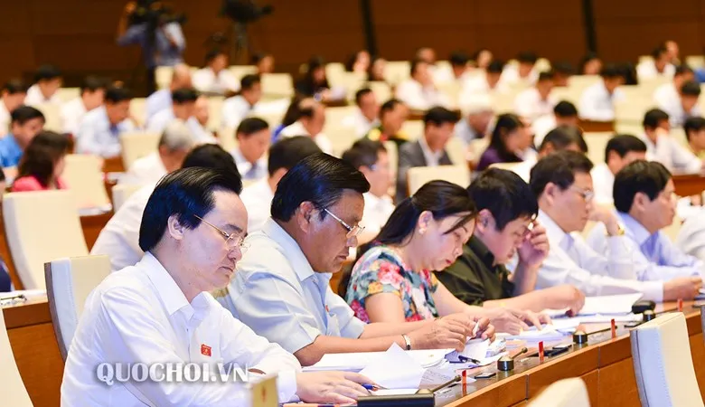 Hoạt động lấy phiếu tín nhiệm diễn ra trong 2 ngày 24 và 25-10