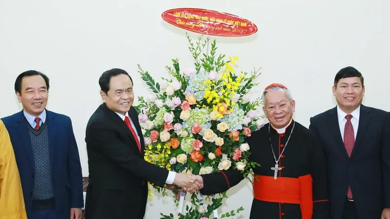 Chúc mừng Hồng y Nguyễn Văn Nhơn, Tổng Giám mục Tổng Giáo phận Hà Nội