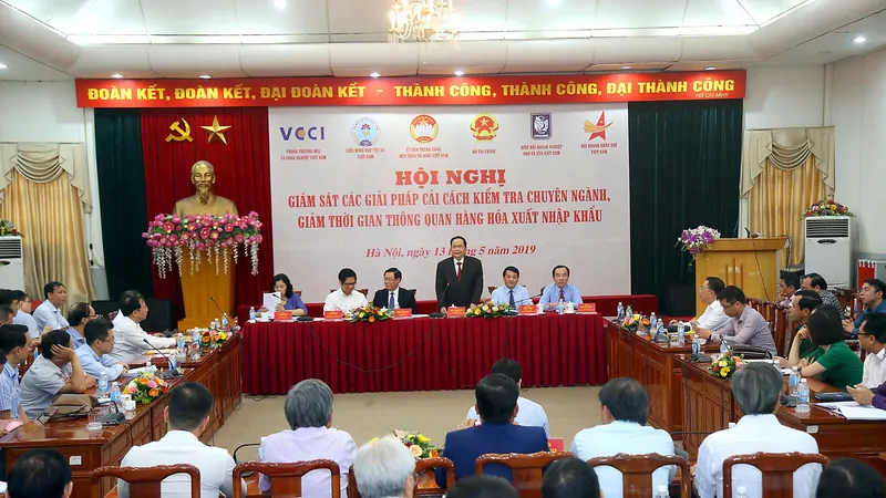 Quang cảnh hội nghị 