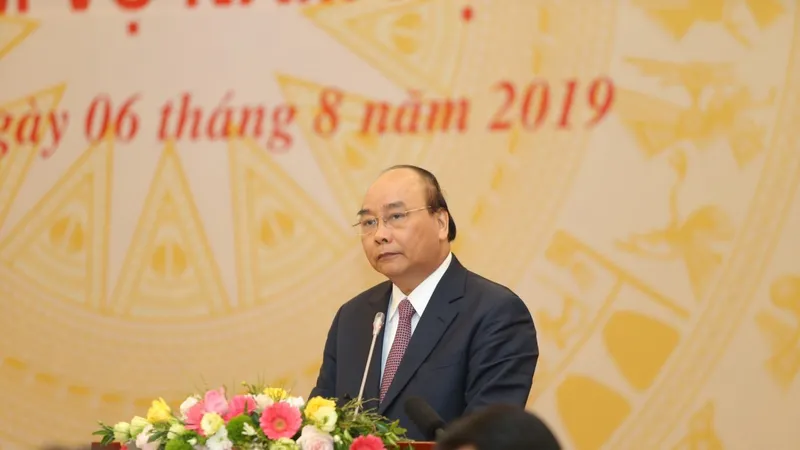 Thủ tướng Chính phủ Nguyễn Xuân Phúc phát biểu chỉ đạo tại hội nghị trực tuyến toàn quốc tổng kết năm học 2018-2019, triển khai nhiệm vụ năm học 2019-2020