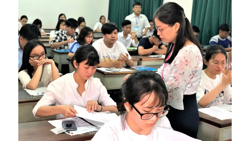Dù lùi thi THPT quốc gia thì thời gian kết thúc tuyển sinh năm 2020 vẫn không thay đổi