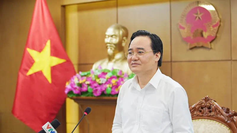 Bộ trưởng Bộ GD-ĐT: Học bạ rất “long lanh” nhưng chưa chắc chất lượng đã cao