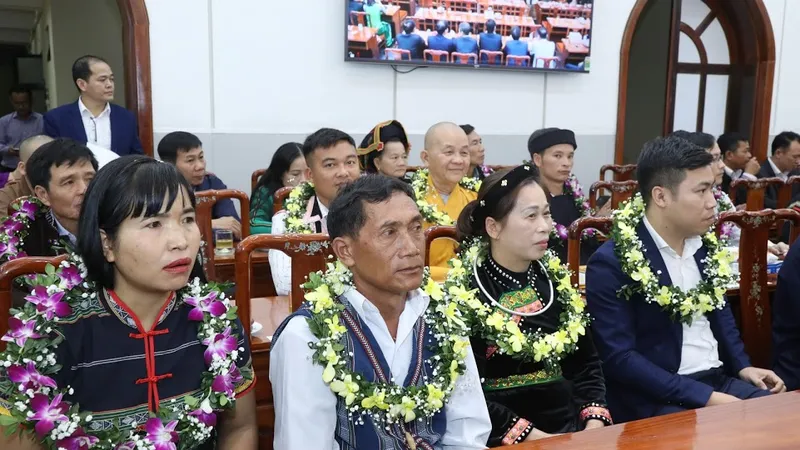 Các đại biểu dự lễ tuyên dương