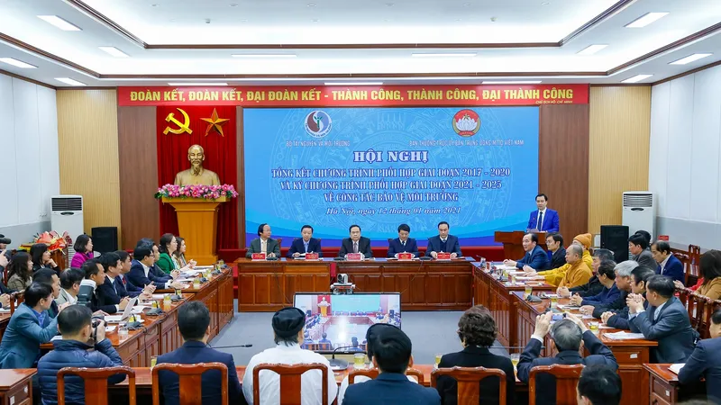 Quang cảnh hội nghị