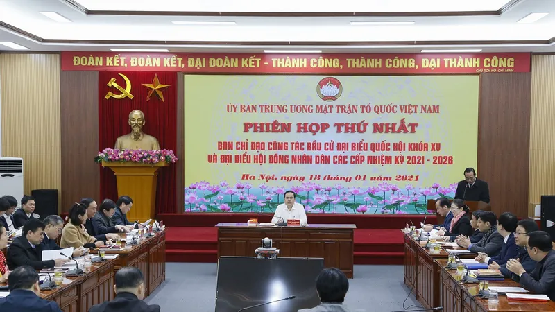 Hội nghị mặt trận ngày 13-1