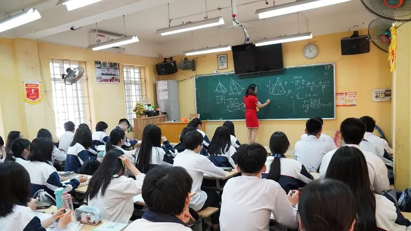 Dịch Covid-19 bùng phát khiến học sinh lo lắng cho các kỳ thi sắp tới. Ảnh: QUANG PHÚC