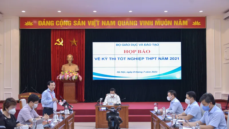 Bộ GD-ĐT họp báo về Kỳ thi tốt nghiệp THPT năm 2021 (đợt 1)