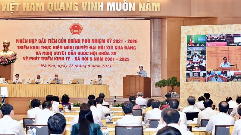 Phiên họp trực tuyến toàn quốc của Chính phủ với các địa phương sáng 11-8. Ảnh: VIẾT CHUNG
