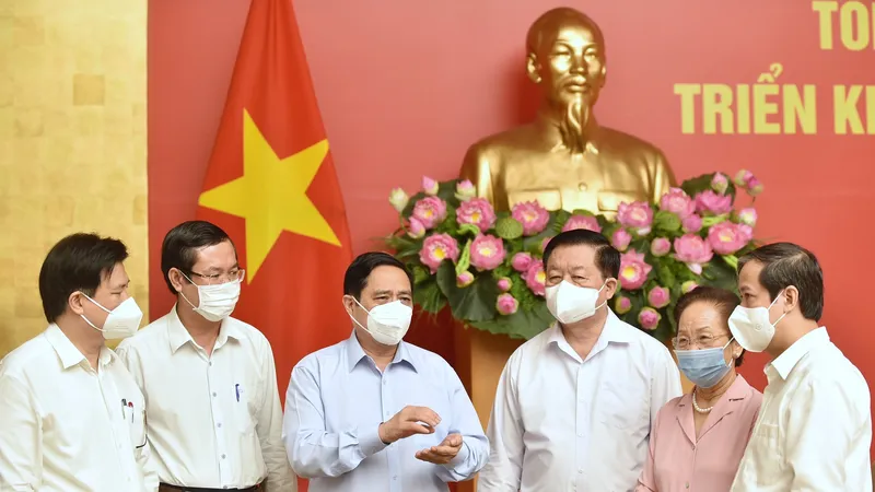 Thủ tướng chủ trì hội nghị toàn quốc tổng kết năm học 2020-2021 và triển khai nhiệm vụ năm học 2021-2022. Ảnh: VIẾT CHUNG