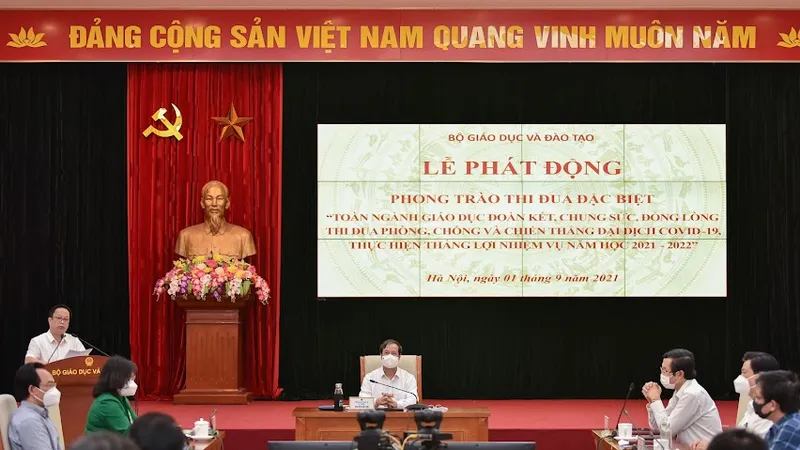 Lễ phát động phong trào thi đua đặc biệt “Toàn ngành Giáo dục đoàn kết, chung sức, đồng lòng thi đua phòng, chống và chiến thắng đại dịch Covid-19"