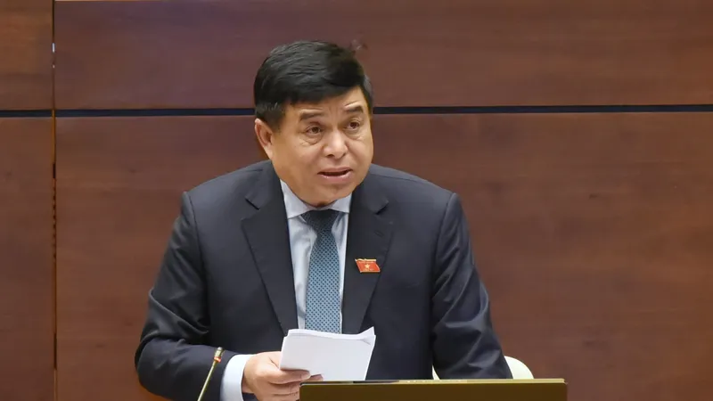 Bộ trưởng Bộ KH-ĐT Nguyễn Chí Dũng