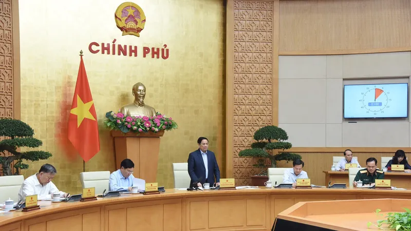 Chính phủ họp thường kỳ tháng 4. Ảnh: VIẾT CHUNG