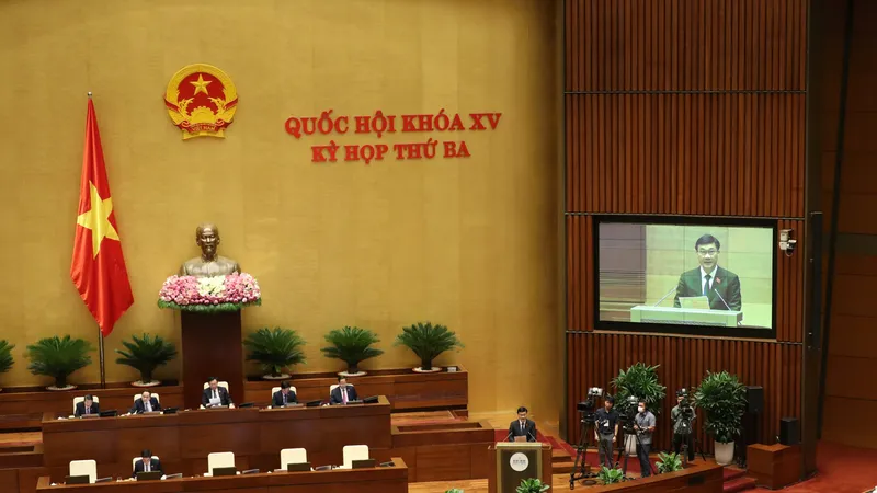 Ủy ban Kinh tế: Nguy cơ bùng phát dịch vẫn hiện hữu, đe dọa tiến trình phục hồi nền kinh tế