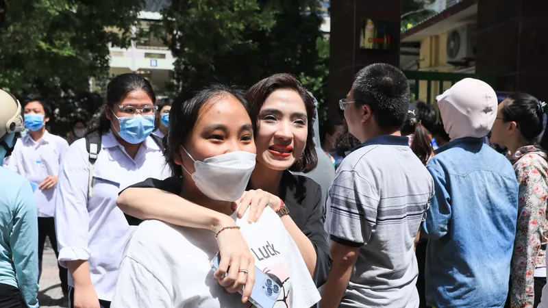 Học sinh Hà Nội dự thi vào lớp 10. Ảnh: QUANG PHÚC
