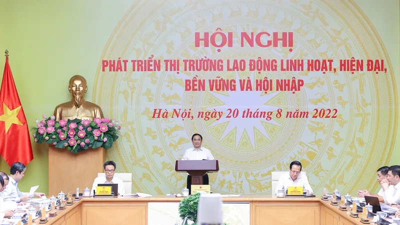Thủ tướng Phạm Minh Chính chủ trì hội nghị “Phát triển thị trường lao động linh hoạt, hiện đại, bền vững và hội nhập”. Ảnh: VIẾT CHUNG