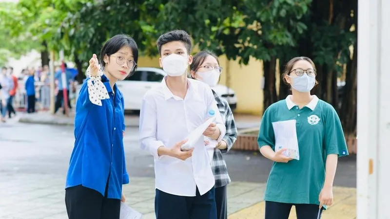 Thí sinh tham dự Kỳ thi đánh giá tư duy năm 2022 do Trường ĐH Bách khoa Hà Nội tổ chức