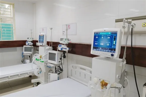 Thủ tướng yêu cầu bảo đảm đủ thuốc, trang thiết bị y tế để khám chữa bệnh cho người dân