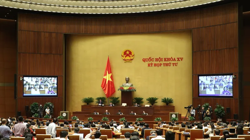 Quang cảnh phiên thảo luận của Quốc hội, sáng 28-10. Ảnh: QUANG PHÚC
