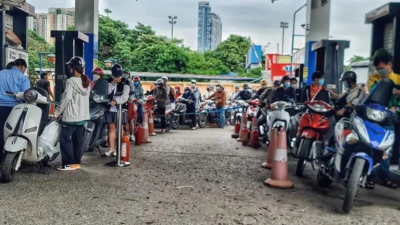 Nhiều cửa hàng bán lẻ xăng dầu đóng cửa, tạm ngừng kinh doanh hoặc bán với số lượng hạn chế